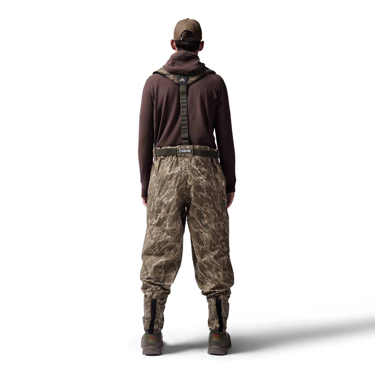 2S Wading Pant in Mossy Oak Bottomland, on model #mossy_oak_bottomland