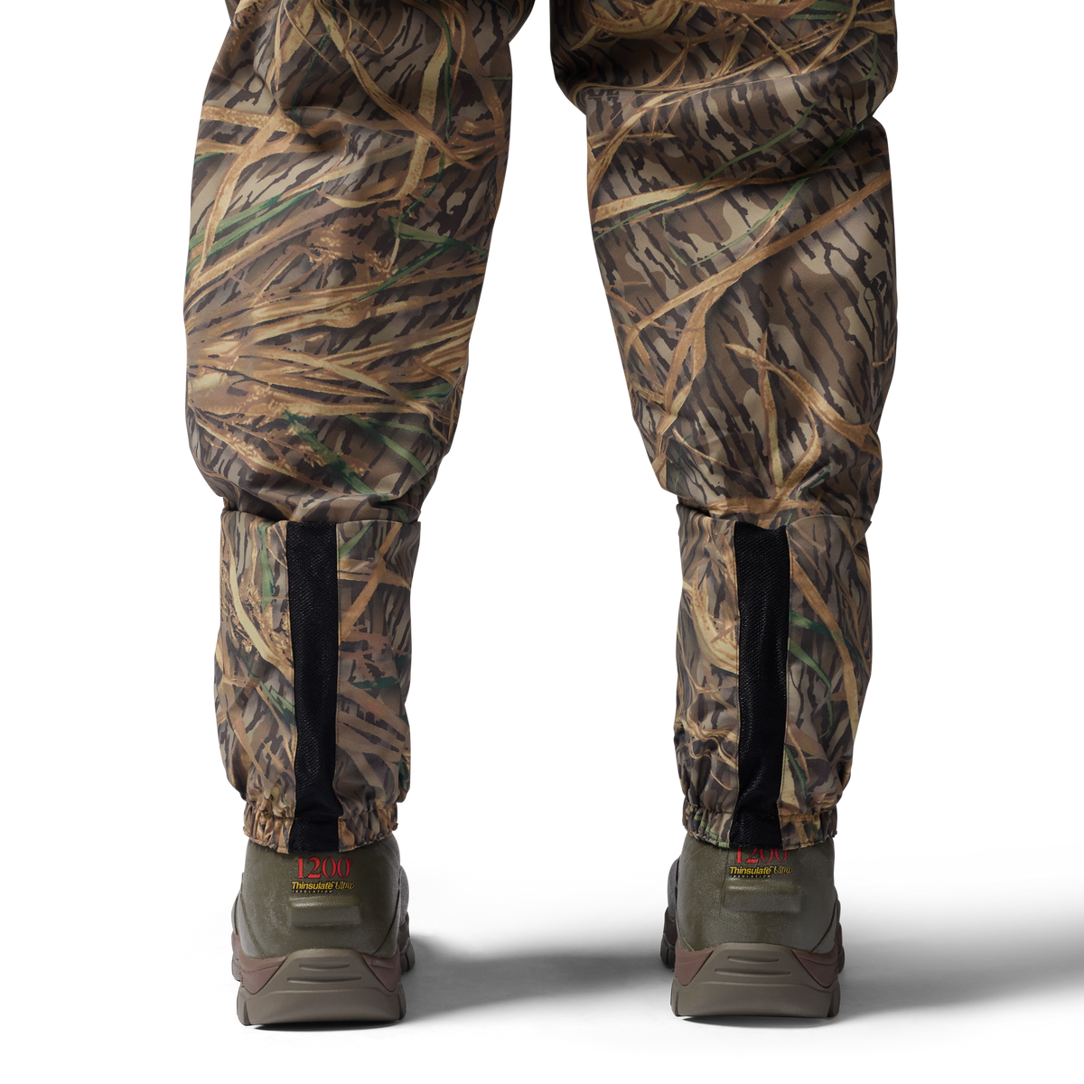 2S Wading Pant in Mossy Oak Original Shadow Grass, on model #mossy_oak_original_shadow_grass
