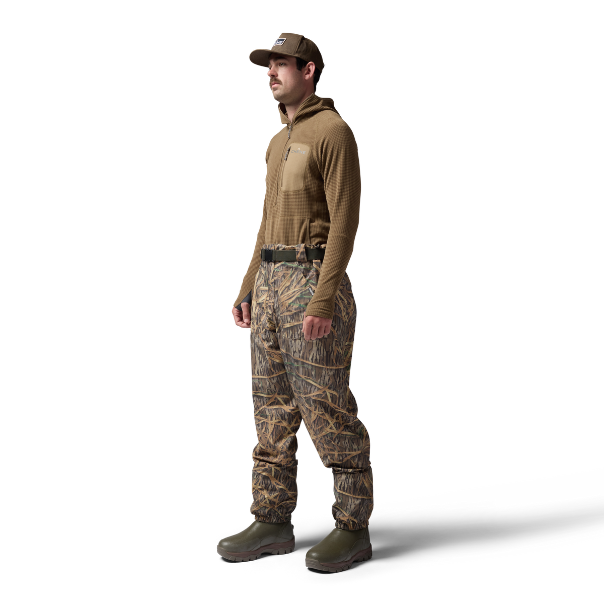 2S Wading Pant in Mossy Oak Original Shadow Grass, on model #mossy_oak_original_shadow_grass