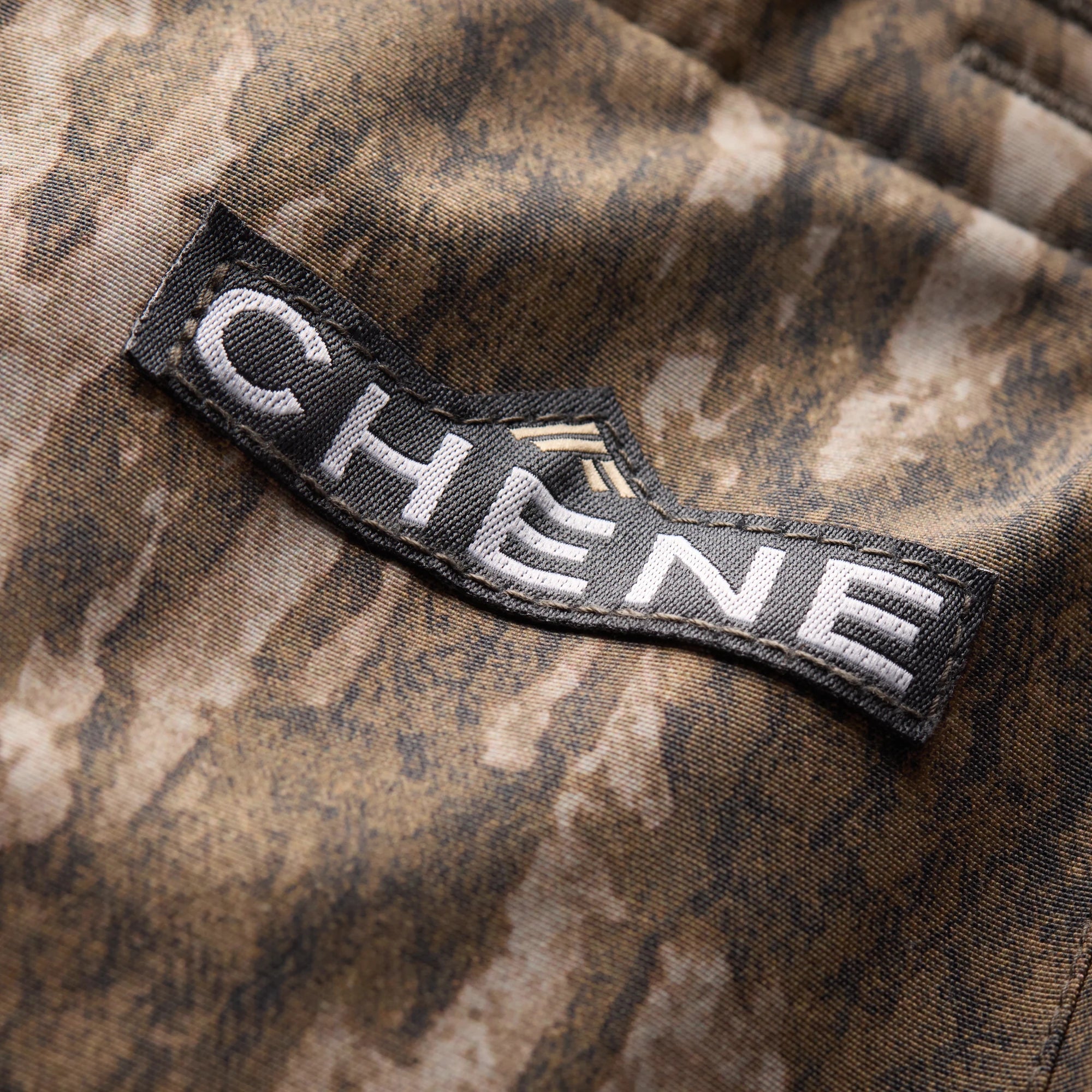 Mossy Oak Bottomland 2S Wader in Mossy Oak Bottomland, fabric detail #mossy_oak_bottomland