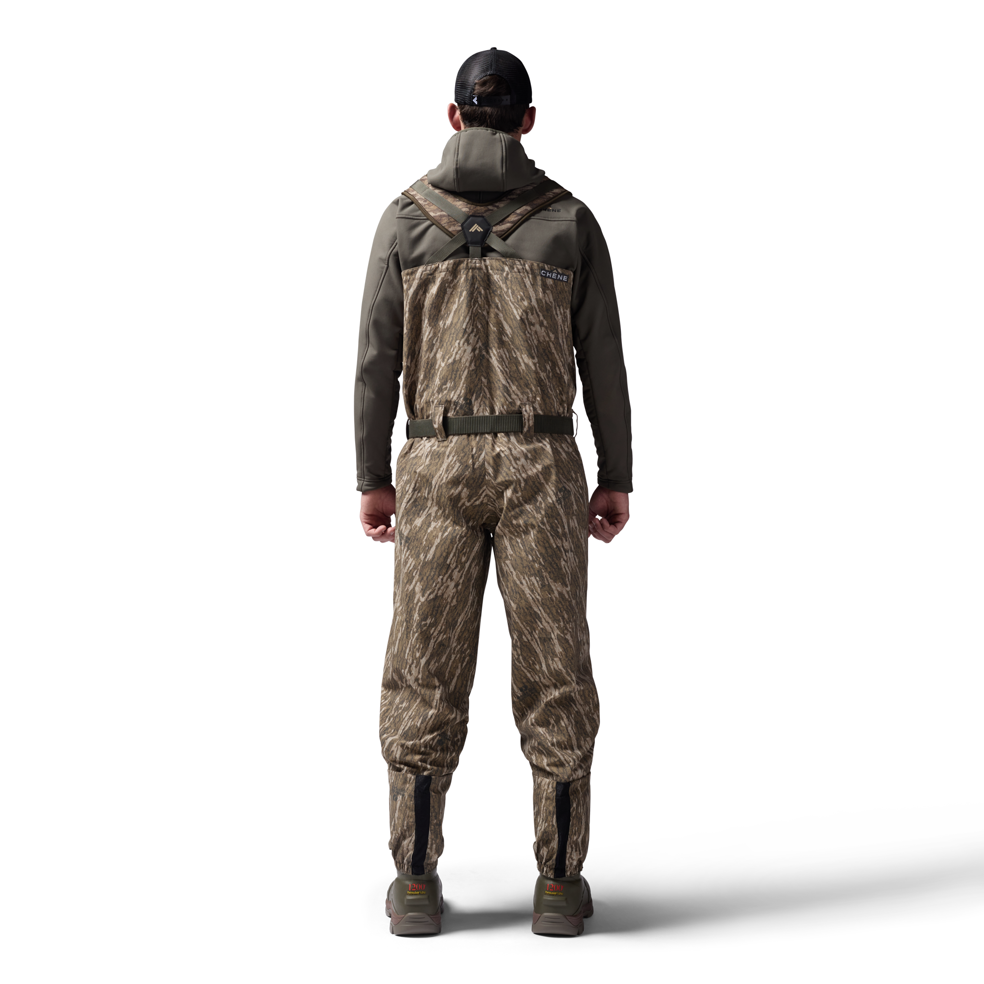 Mossy Oak Bottomland 2S Wader in Mossy Oak Bottomland, on model #mossy_oak_bottomland