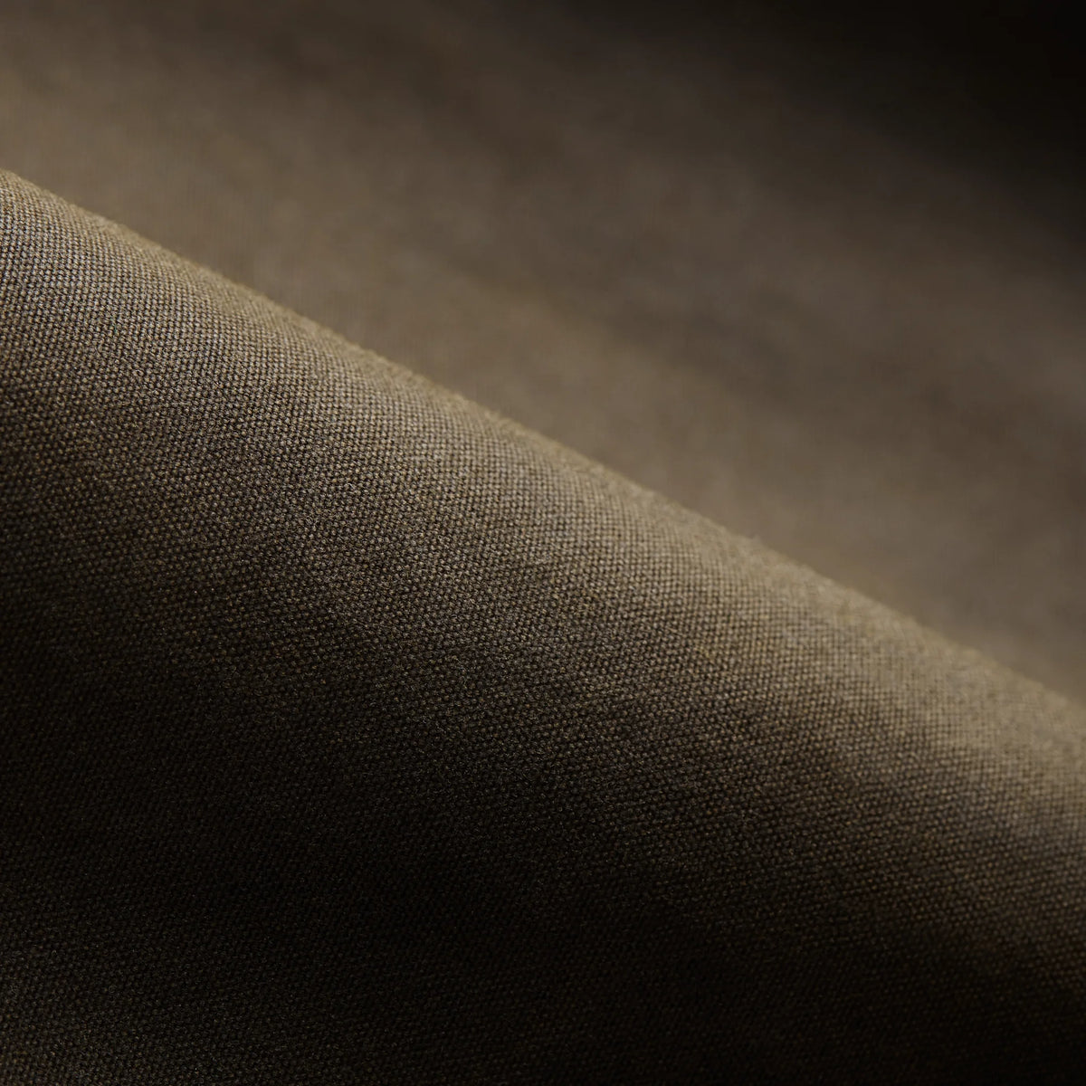 Founder's Reserve Waxed Jac-Shirt in Dark Olive, fabric detail #dark_olive