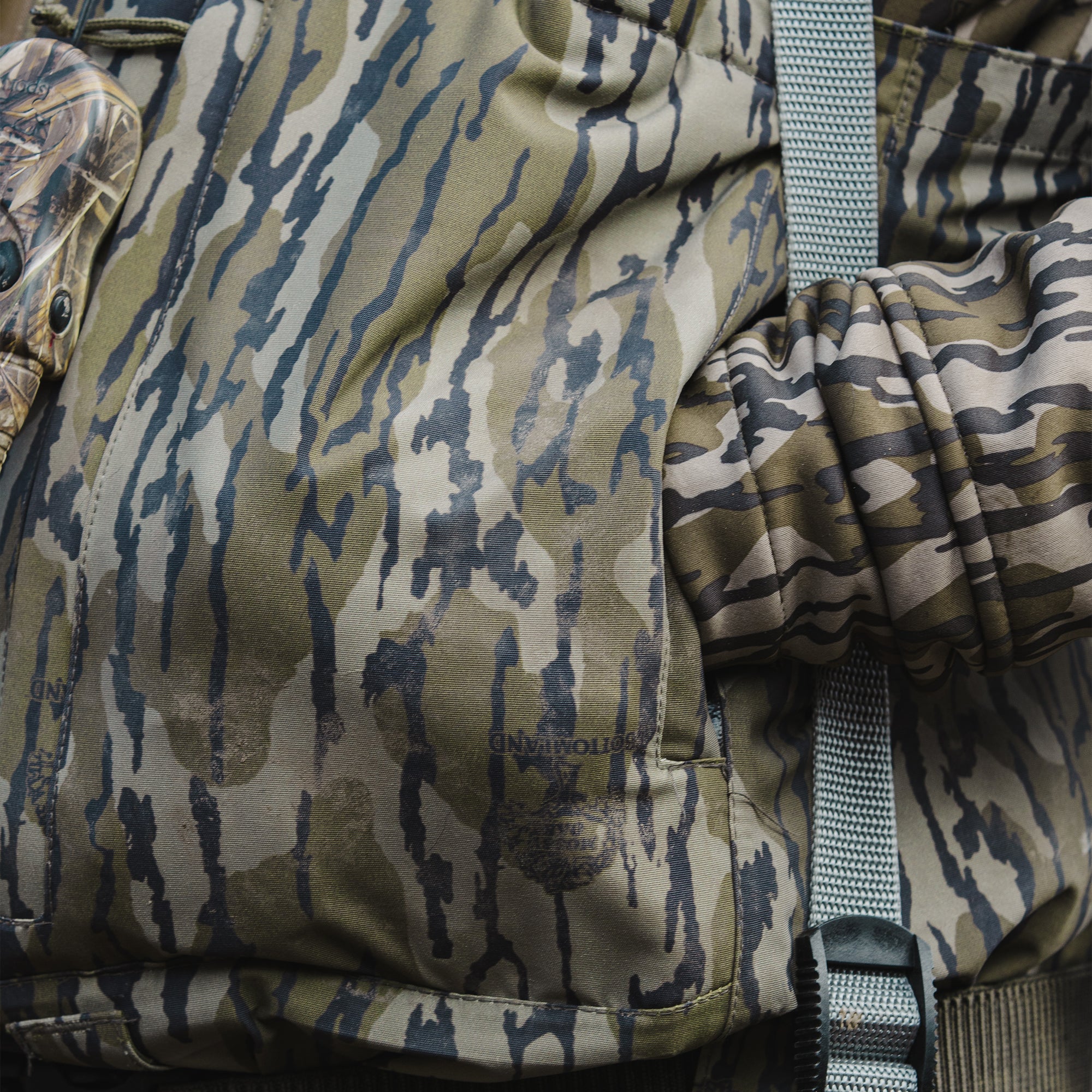 #color_mossy oak original bottomland