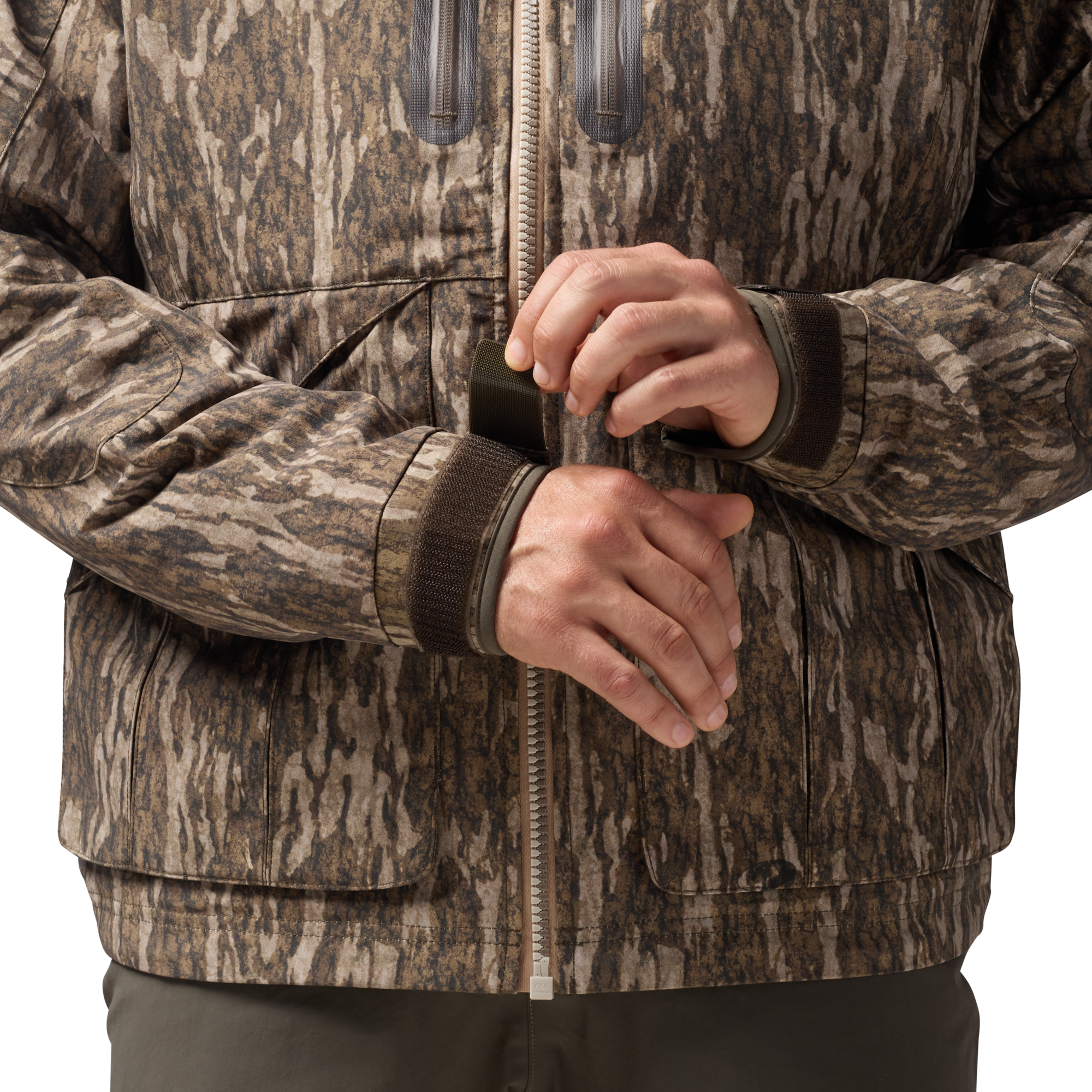 Hydro-Lok Insulated Jacket in Mossy Oak Bottomland, on model #mossy_oak_bottomland