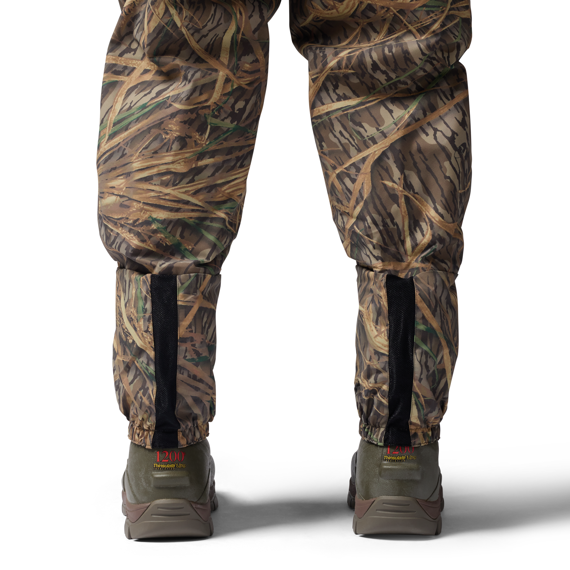 2S Wading Pant in Mossy Oak Original Shadow Grass, on model #mossy_oak_original_shadow_grass