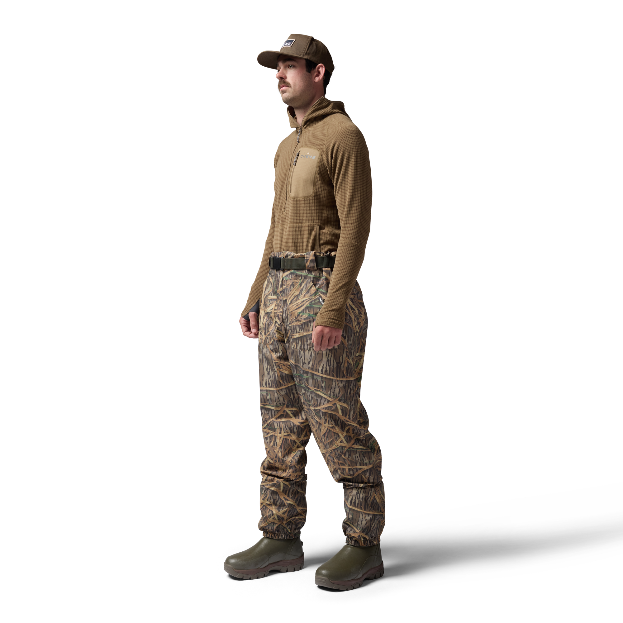 2S Wading Pant in Mossy Oak Original Shadow Grass, on model #mossy_oak_original_shadow_grass