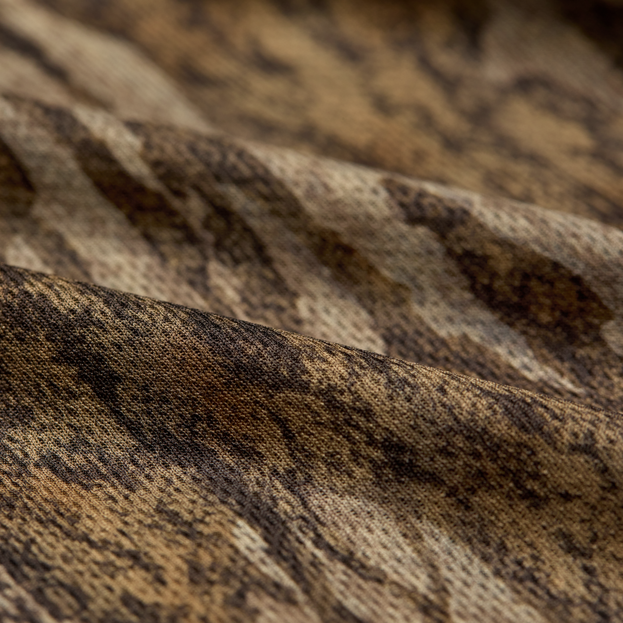 Vale 105 Synthetic Crew L/S in Mossy Oak Original Treestand, fabric detail 
#mossy_oak_bottomland