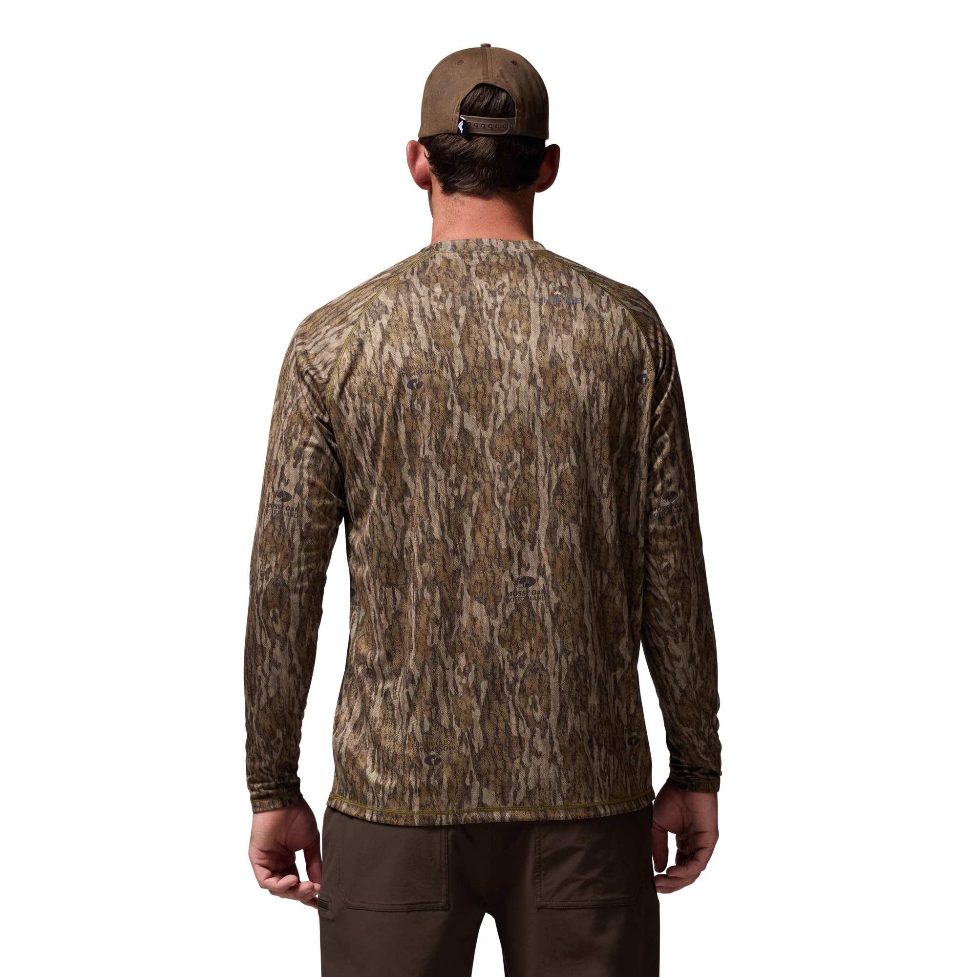 Vale 105 Synthetic Crew L/S in Mossy Oak Original Treestand, on model #mossy_oak_bottomland