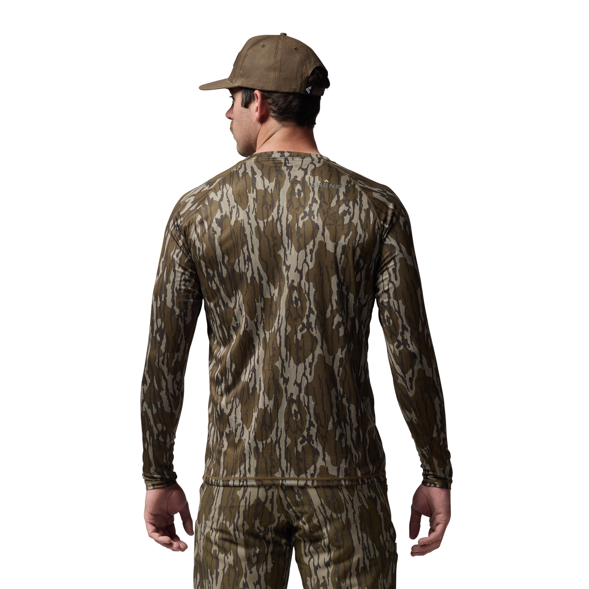 Vale 105 Synthetic Crew L/S in Mossy Oak Original Bottomland, on model #mossy_oak_original_bottomland