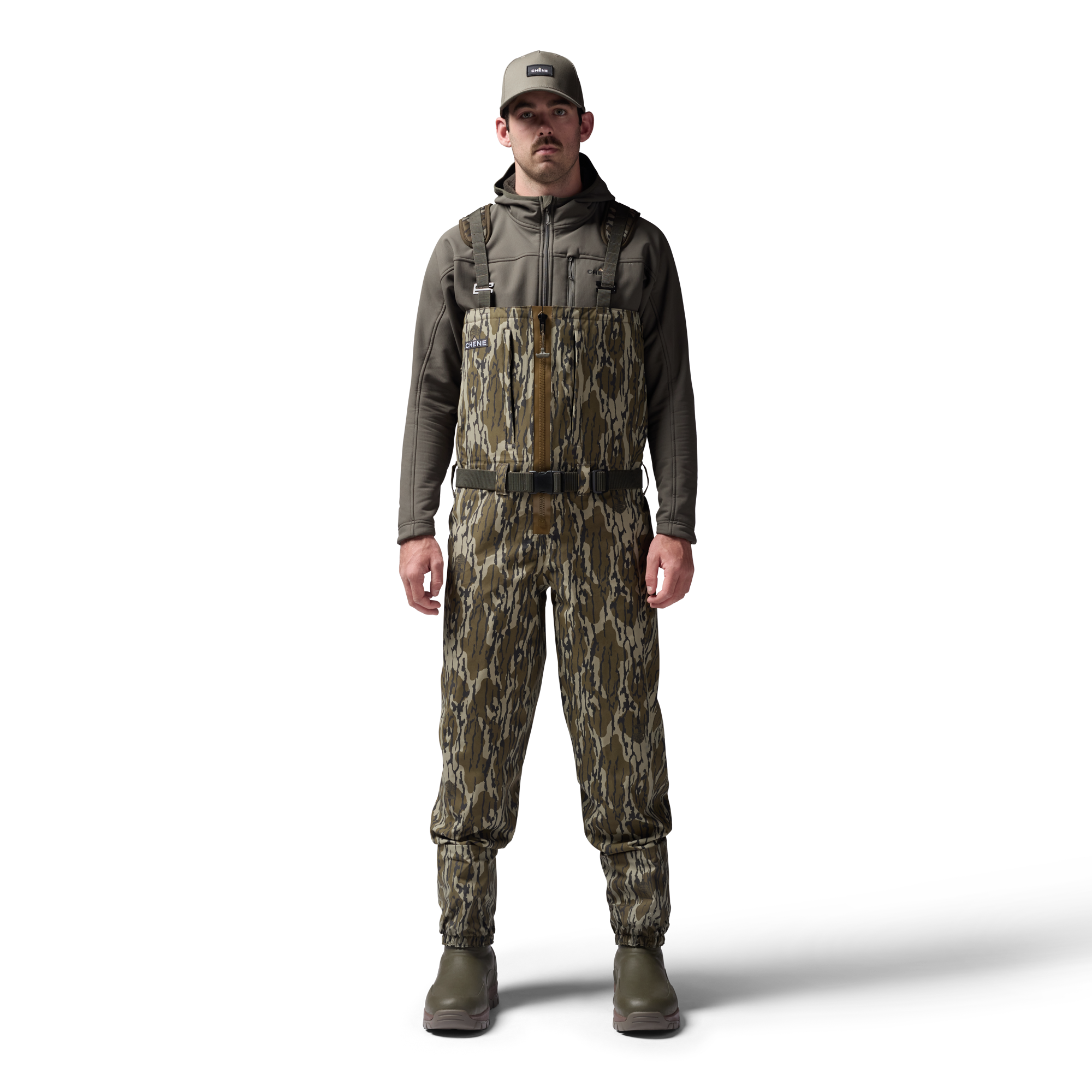 Mossy Oak Original Bottomland 2S Wader in Mossy Oak Original Bottomland, on model #mossy_oak_original_bottomland