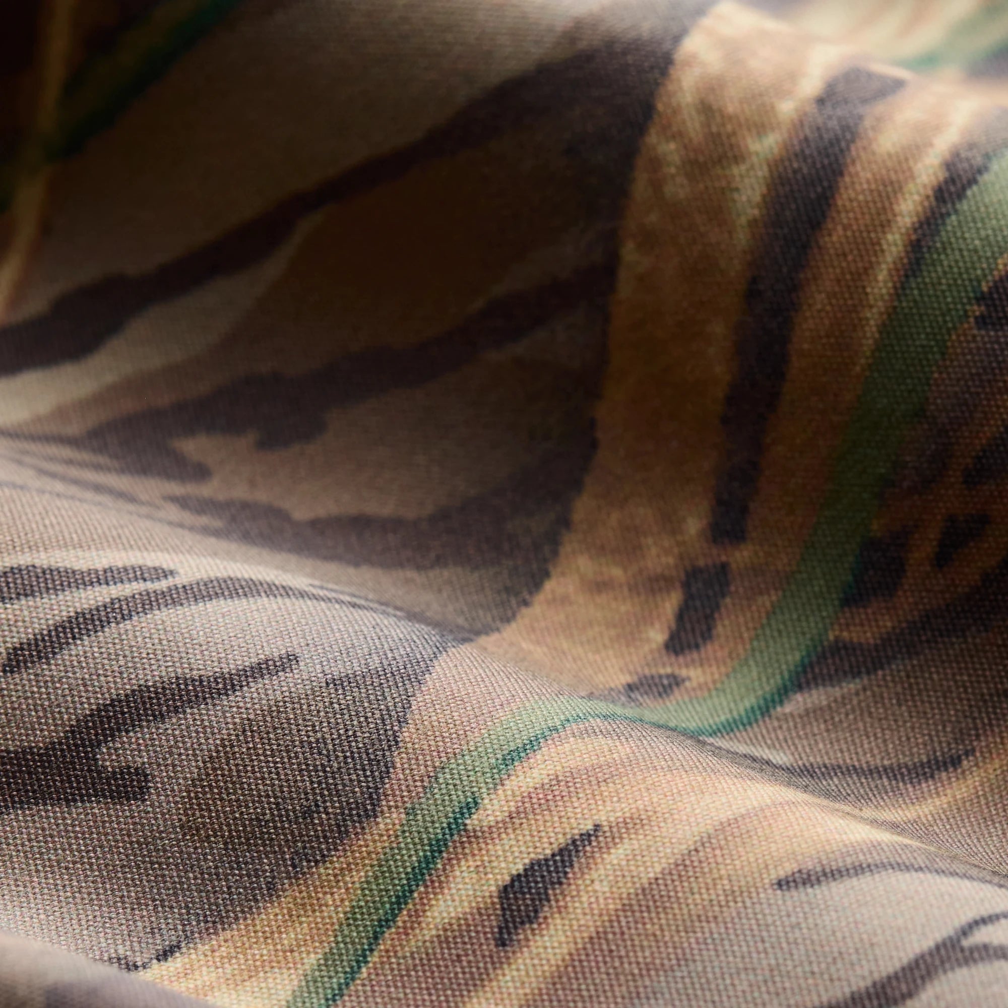 Mossy Oak Original Shadow Grass 2S Wader in Mossy Oak Original Shadow Grass, fabric detail #mossy_oak_original_shadow_grass