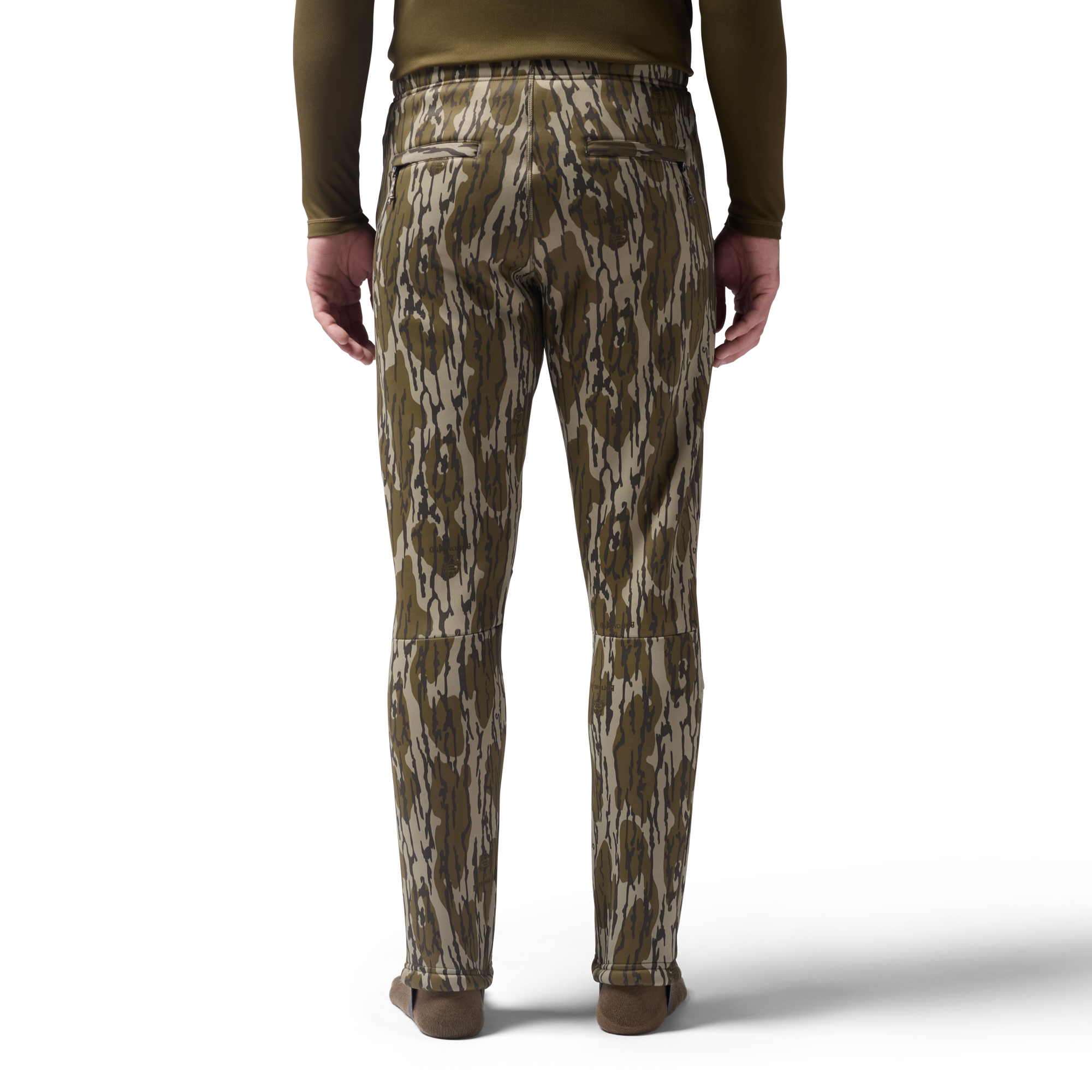 Sherpa Fleece Wader Pant in Mossy Oak Original Bottomland, on model #mossy_oak_original_bottomland